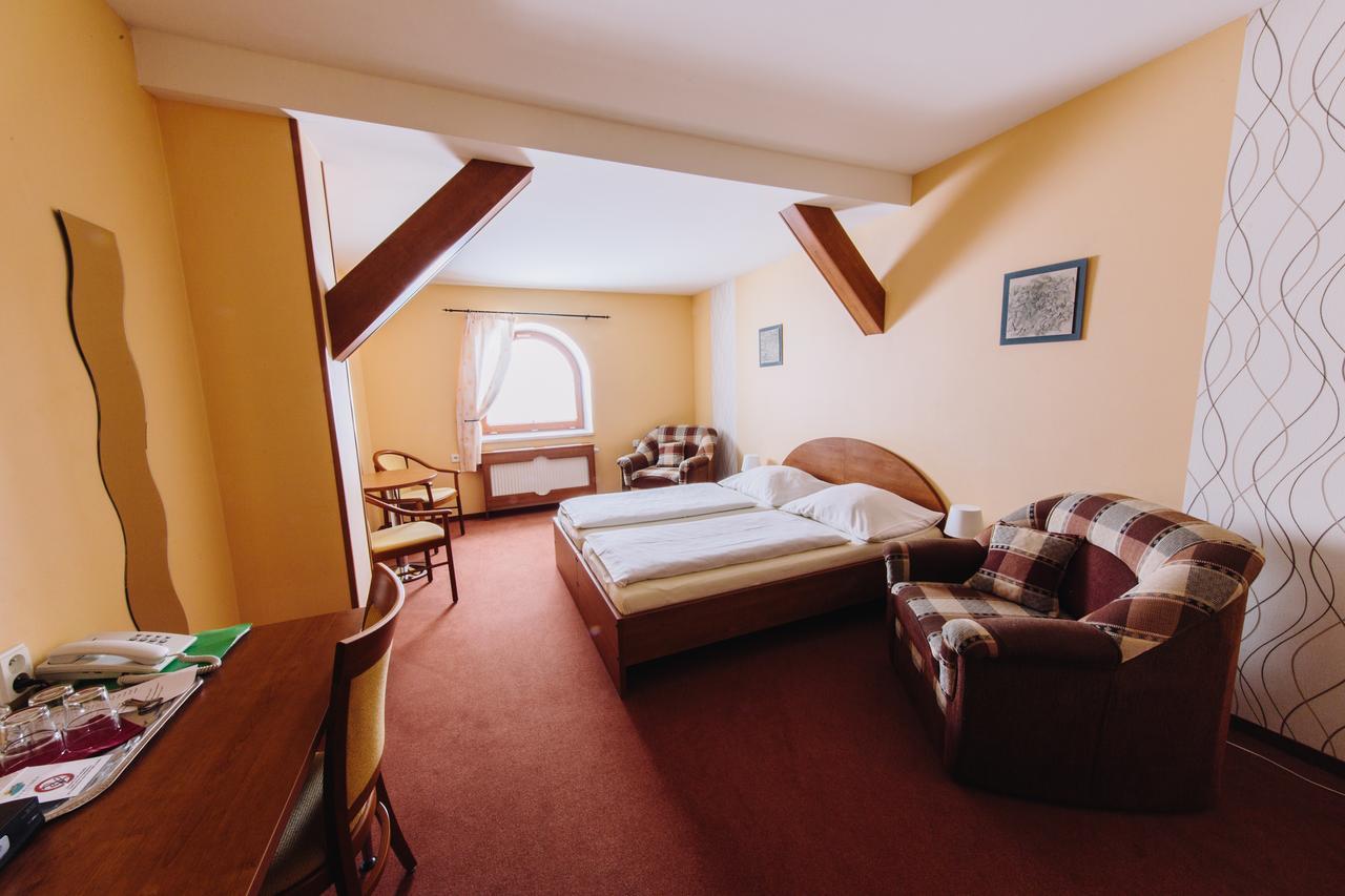 Wellness Hotel Vyhlidka Náchod Dış mekan fotoğraf